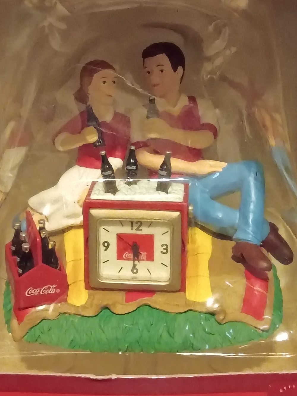 Coca-Cola Picnic Couple Figurine Clock - Red, Blue, White
